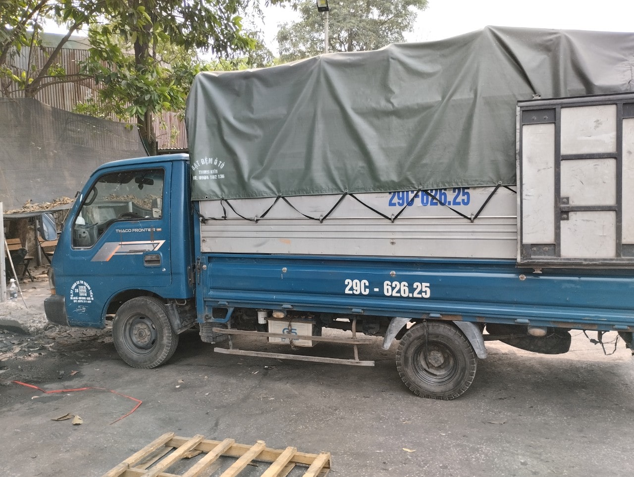 Xe tải chuyển nhà 2 tấn