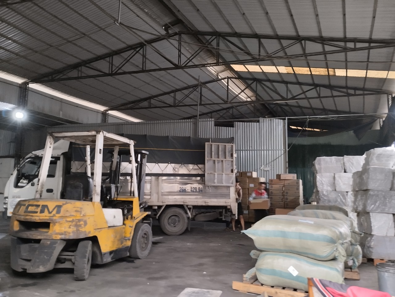 dịch vụ chuyển kho xưởng