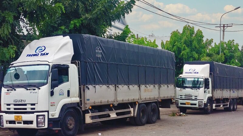 Xe 10 - 15 tấn vận chuyển đồ dùng gia đình