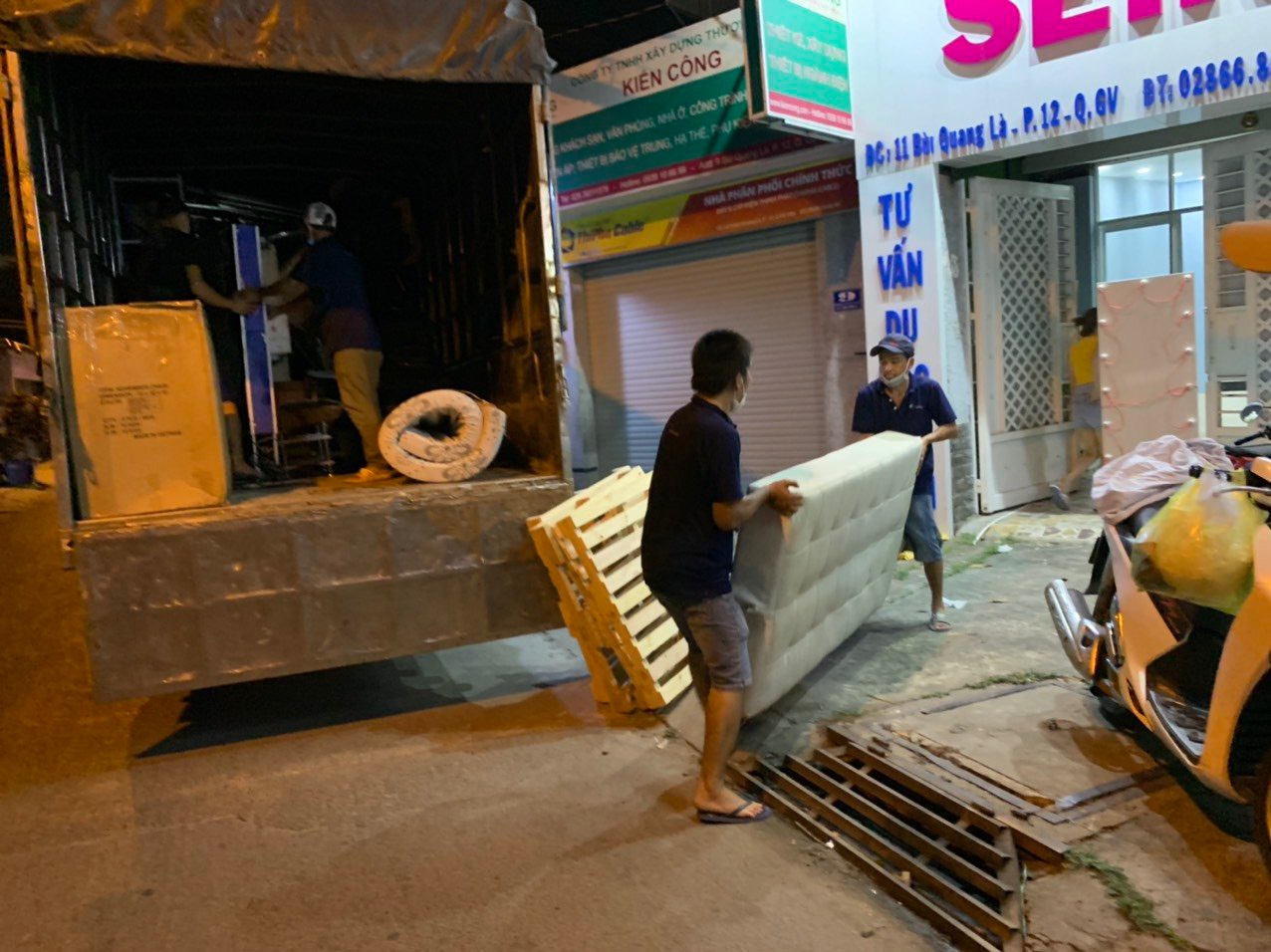 dịch vụ bốc xếp chuyển nhà